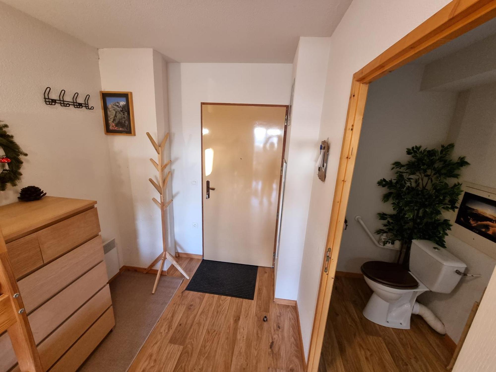 Appartement 4 Personnes 32M2 Au Pied Des Pistes- Wifi- Balcon Sud- Chamrousse 1650 Luaran gambar