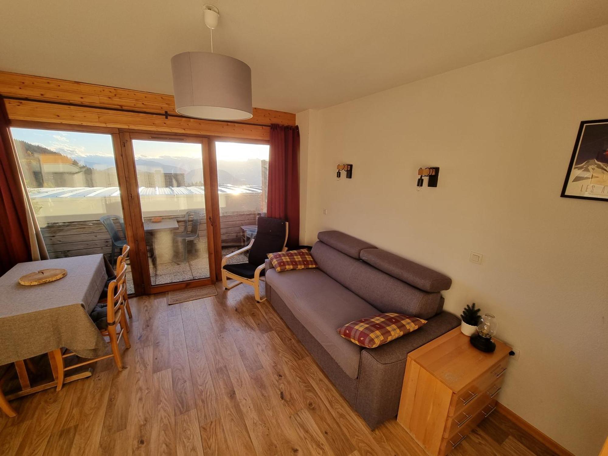Appartement 4 Personnes 32M2 Au Pied Des Pistes- Wifi- Balcon Sud- Chamrousse 1650 Luaran gambar